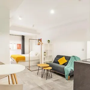 https://loftinmalaga.es-andalucia.com